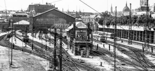 history-img2-512x237